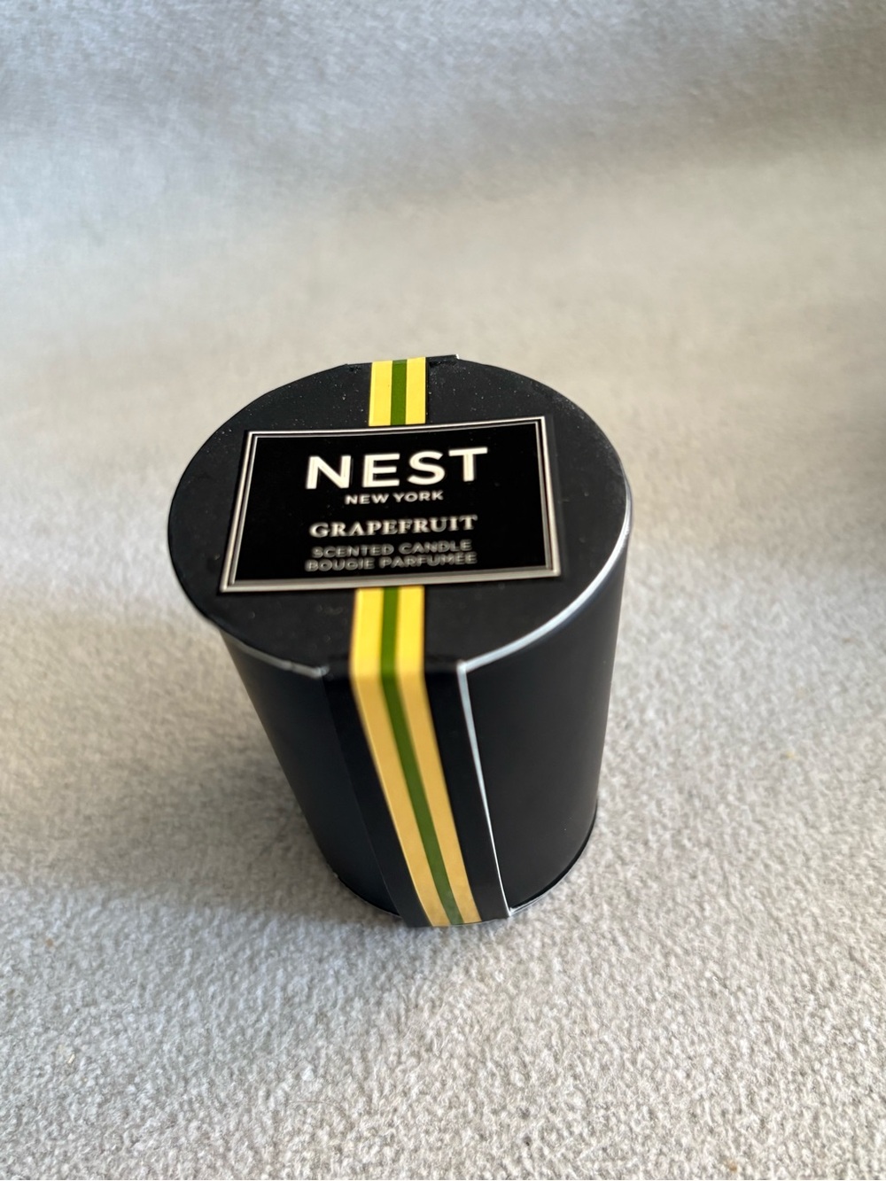 NEST Fragrances Grapefruit Scented Candle Brand New!!